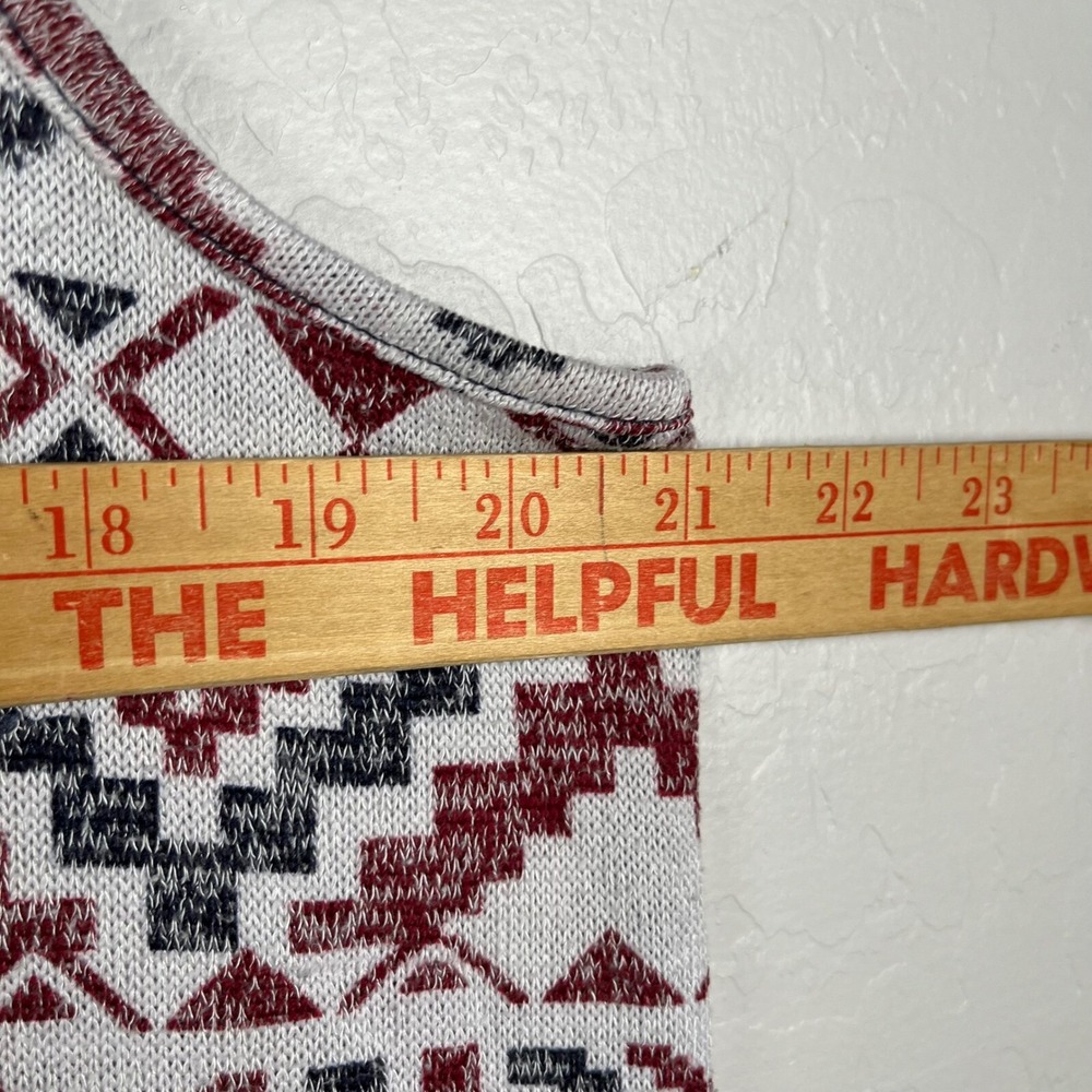 Just Be Aztec Tank Top Sleeveless Lace Trim Casual Summer White Red 1X Patriotic - Picture 8 of 10